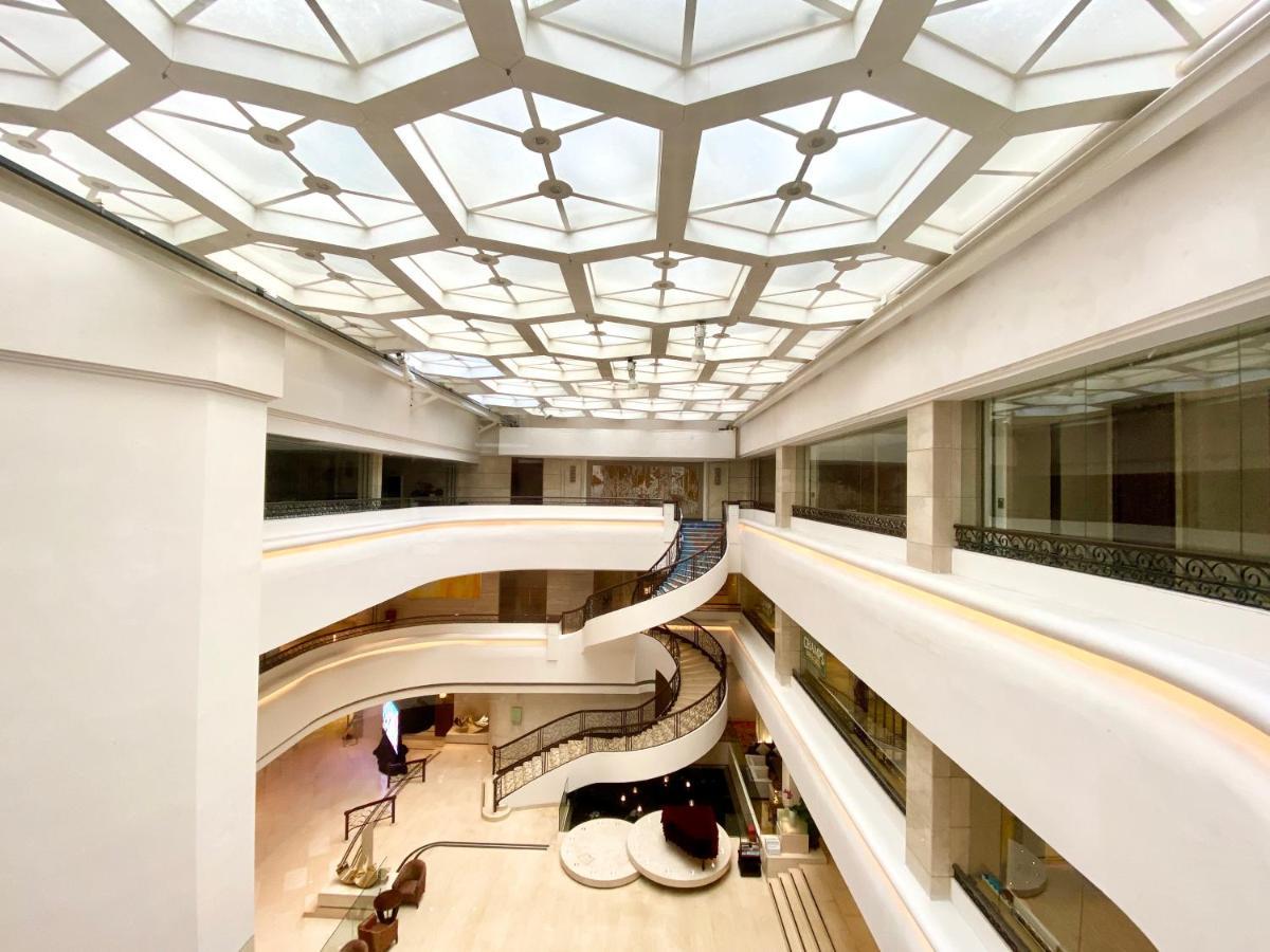 Hotel Shangri-la - Nearby Luohu Border, Outdoor Swimming Pool 5*